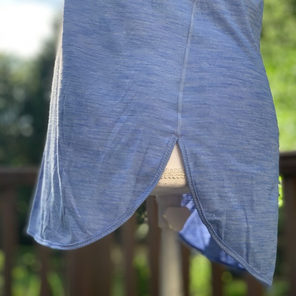 SALE! Lululemon Tank Top - Picture 6 of 6